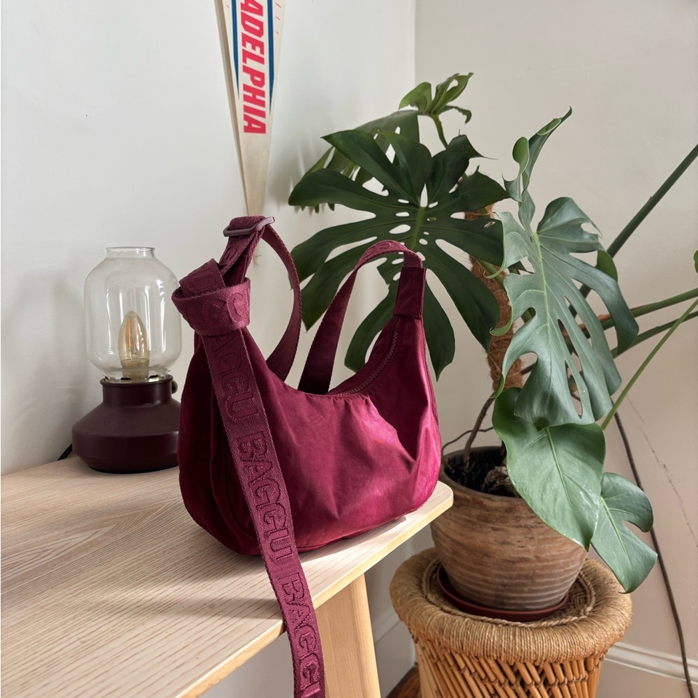 Baggu Small Crescent Bag